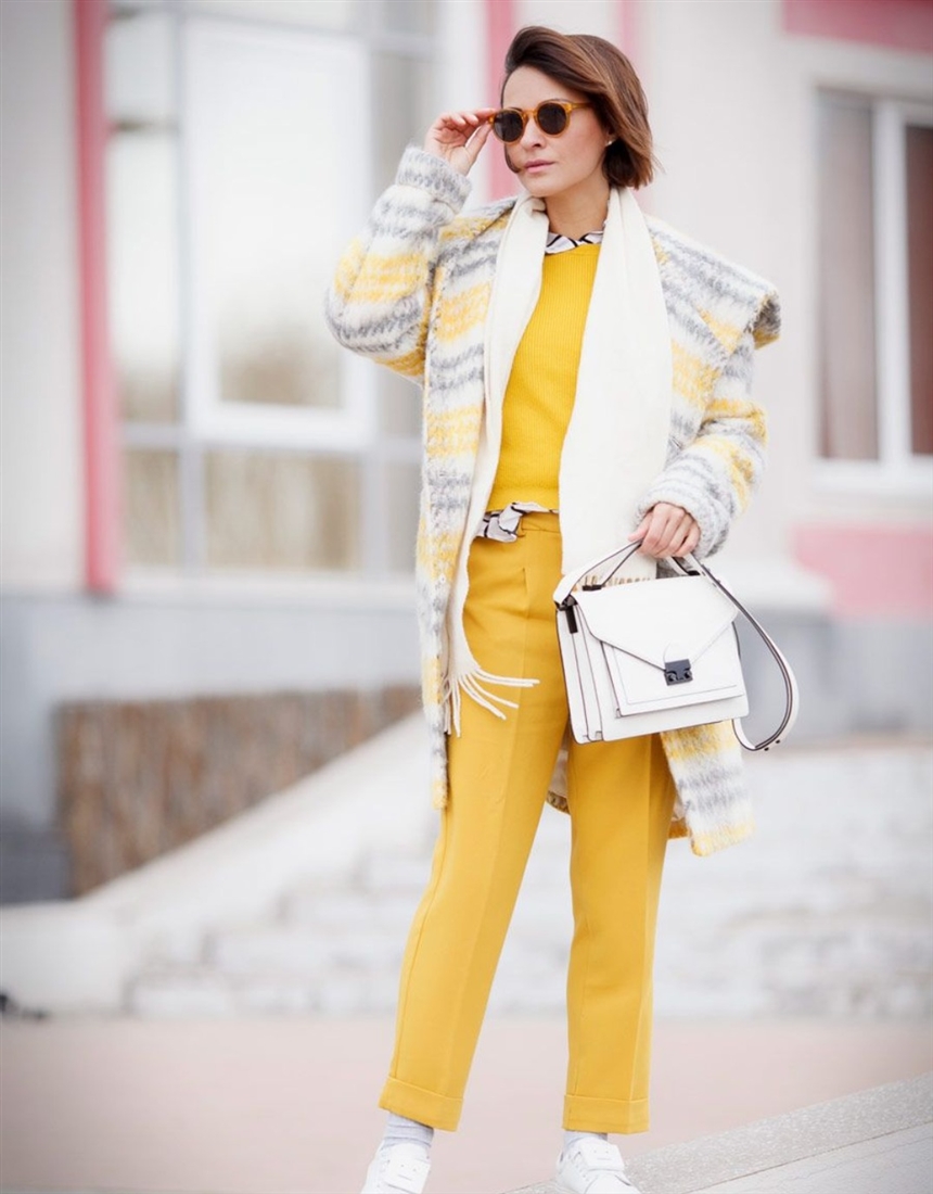 Поєднання жовтого кольору в одязі: поради стилістів