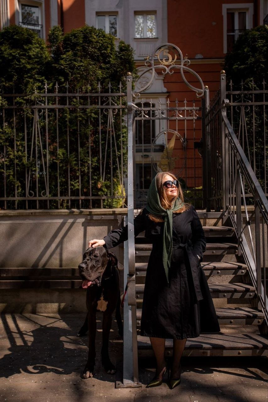 Стильні образи з жіночою косинкою