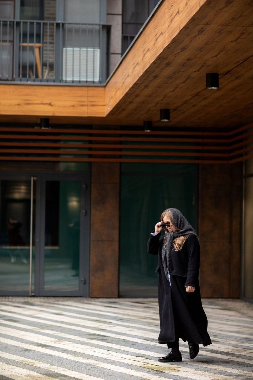 Стильні образи з жіночою косинкою