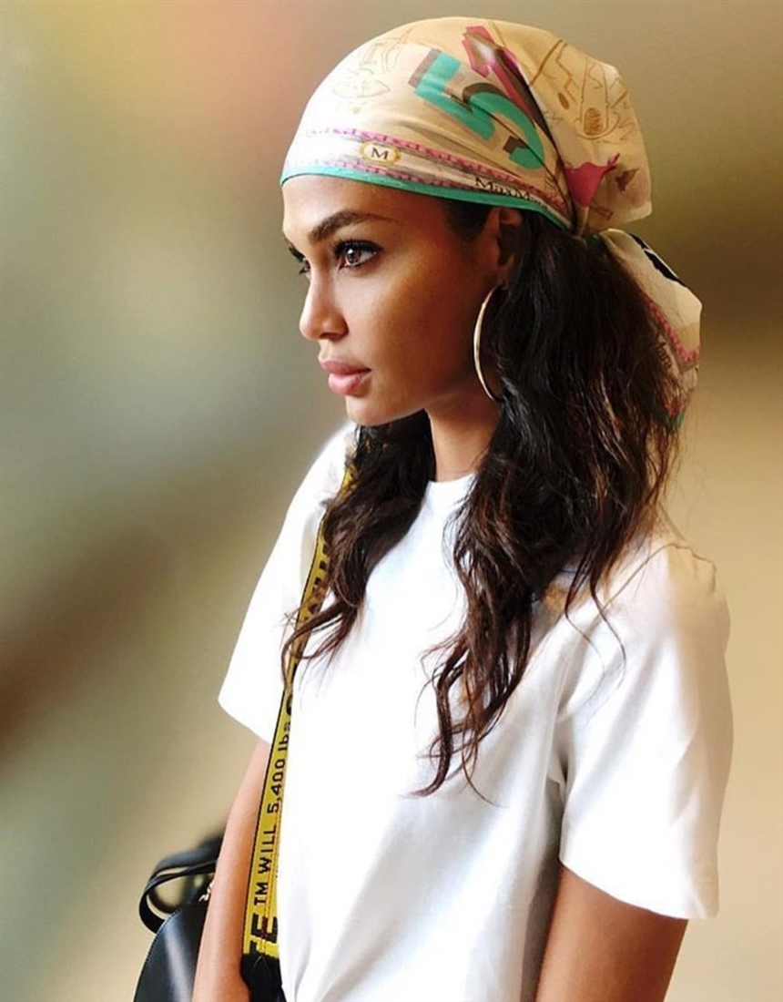 Тайтл: Модні зачіски з хусткою 2022: ідеї, фото