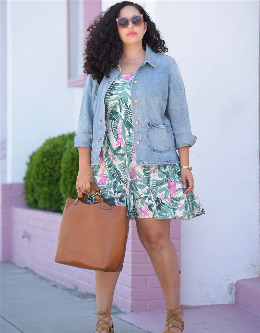 Ідеї образів для повних жінок на літо 2022: фото