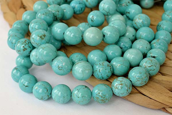 До чого сниться бірюза жінці чи чоловікові — 40 тлумачень із різних сонників.