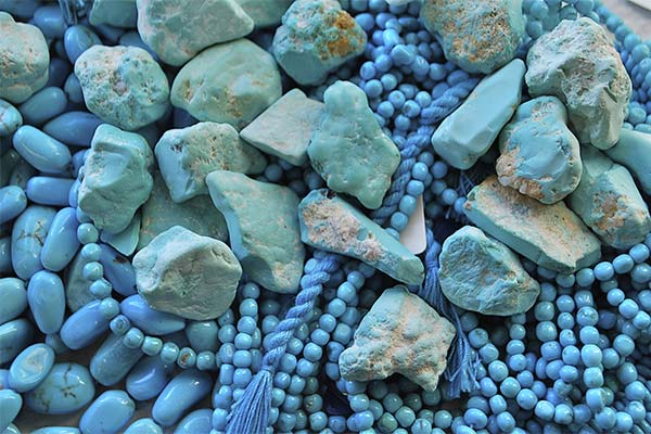 До чого сниться бірюза жінці чи чоловікові — 40 тлумачень із різних сонників.