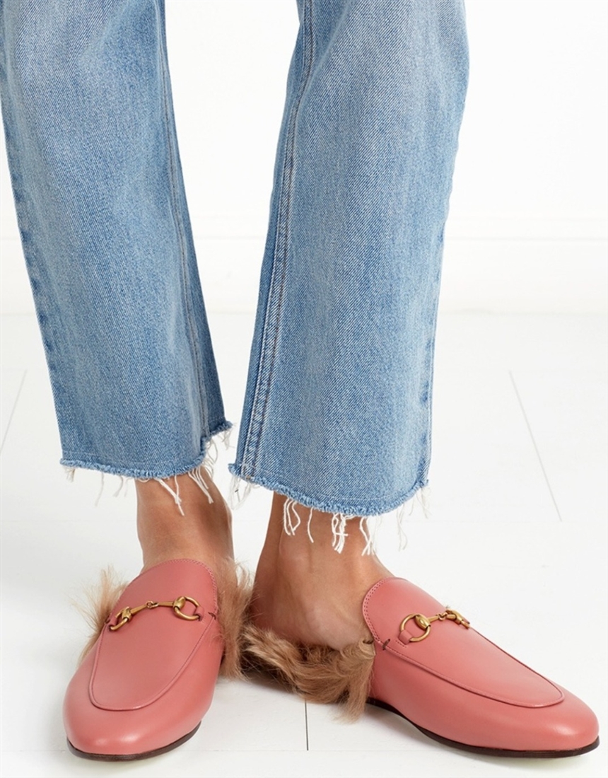 Модні сліпери 2022: тренди сезону