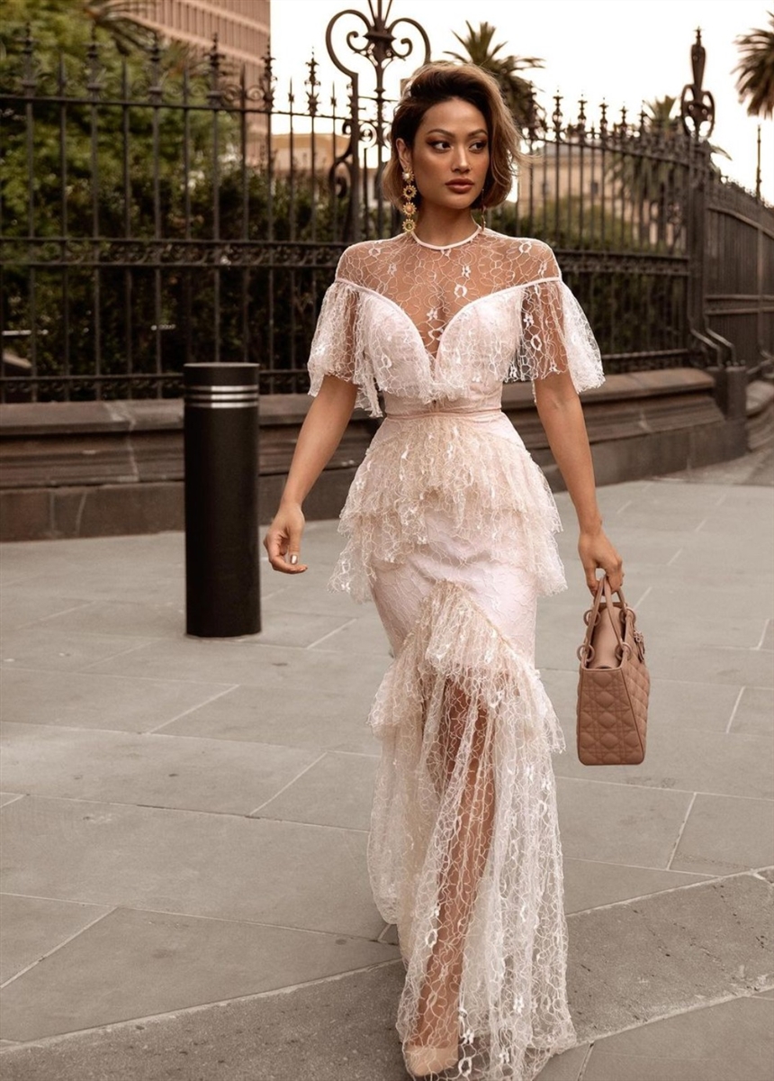 Модні вечірні сукні 2022 року: фото