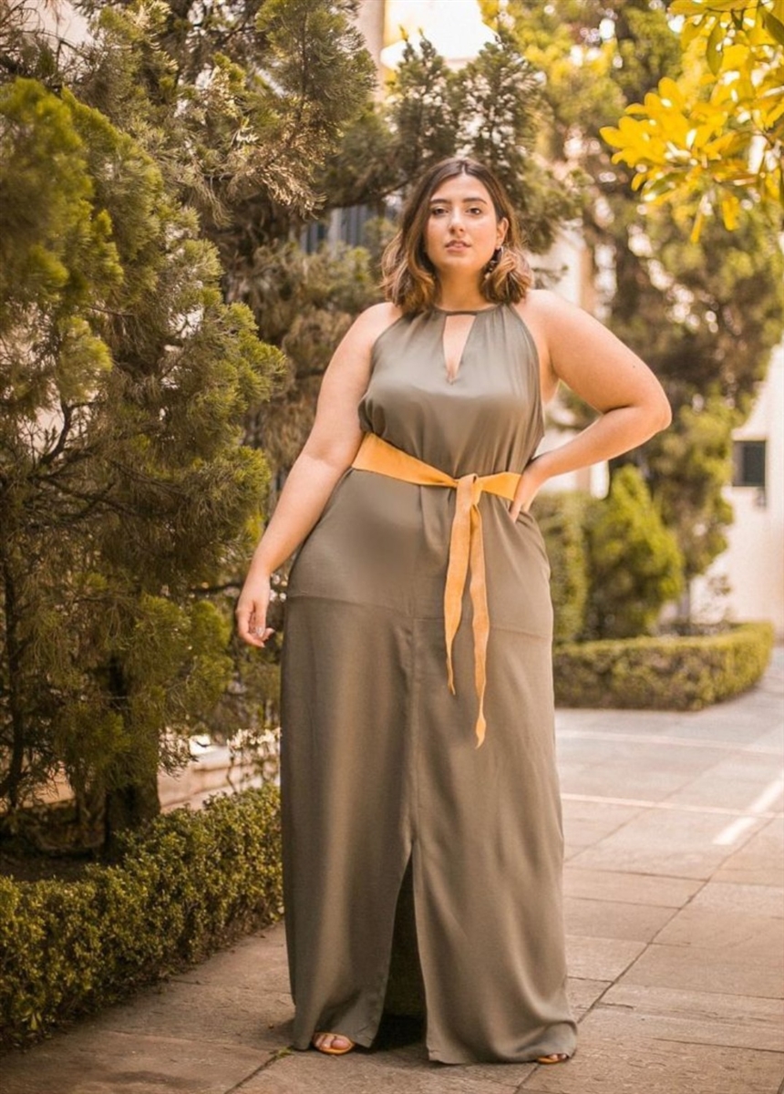 Модні вечірні сукні 2022 року: фото