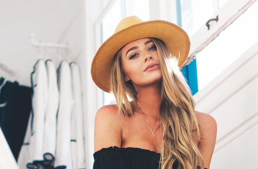 Ні - розпатланим хвостам, так - акуратної симетрії. Стиліст назвала стрижки та зачіски, які будуть у моді навесні-2022