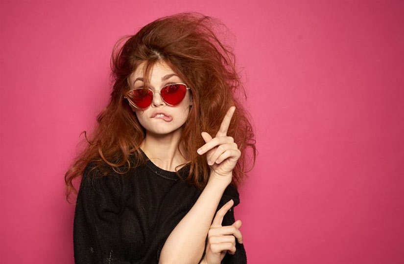 Від довгих і кучерявих до сивих: як доглядати різні типи волосся, а також сім універсальних порад для тих, хто мріє про локони «як у рекламі»