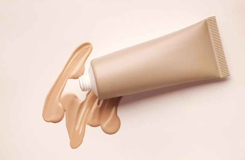 Чому термін зберігання косметики важливіший за її термін придатності