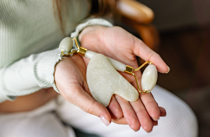 Заощаджуйте до 50 доларів на б'юті-процедурах: освойте техніку гуаша прямо зараз