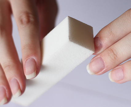 Шелак вдома: інструкція для карколомного манікюру