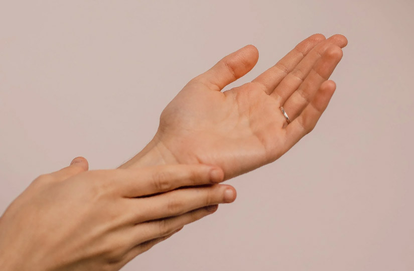 Спа для рук вдома: покрокова інструкція та прості поради щодо щоденного догляду за шкірою