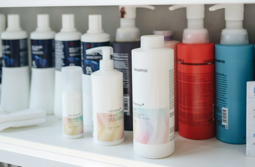 Стиліст розповіла про «кучерявий метод» та поділилася професійними секретами створення гарних локонів будинку