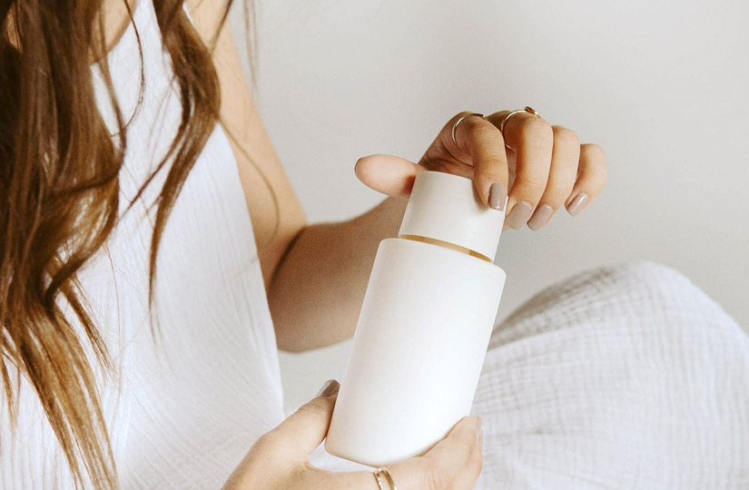 Стиліст розповіла про «кучерявий метод» та поділилася професійними секретами створення гарних локонів будинку