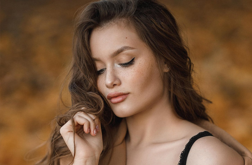 Стиліст розповіла про «кучерявий метод» та поділилася професійними секретами створення гарних локонів будинку