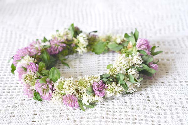 До чого сниться похоронний чи весільний вінок — 55 тлумачень із різних сонників.