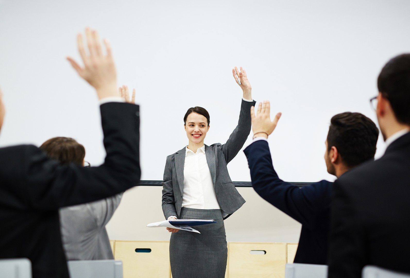 Заперечення, гнів, смиренність, прийняття: основні етапи прийняття неминучого