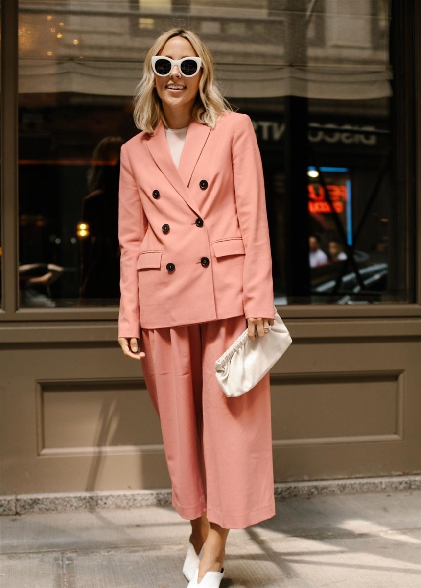 Модні костюми на осінь-зиму 2022-2023: фото