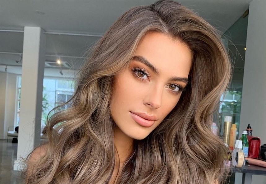 Русий колір волосся: світло, середньо, темні відтінки у дівчат (фото), холодний та натуральний блонд, фарбування та палітра