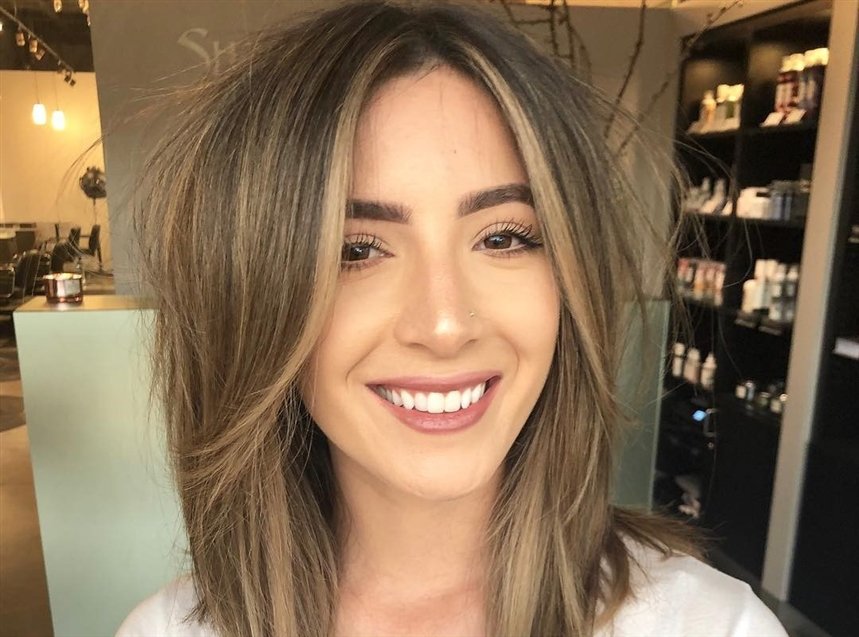 Русий колір волосся: світло, середньо, темні відтінки у дівчат (фото), холодний та натуральний блонд, фарбування та палітра