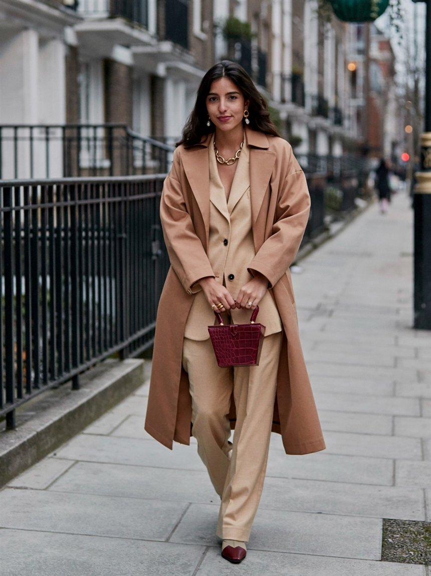 З чим носити бежеве пальто: ідеї образів, фото