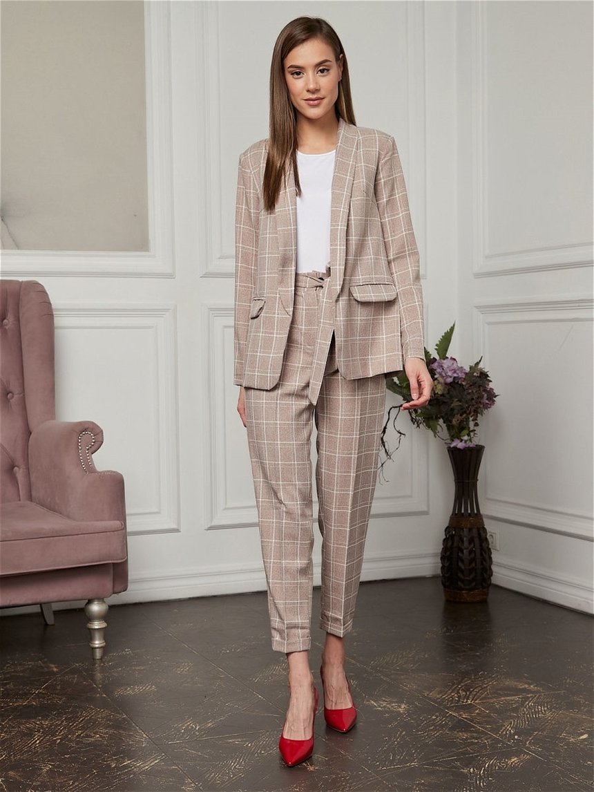 Тенденції офісної моди: осінь-зима 2022-2023