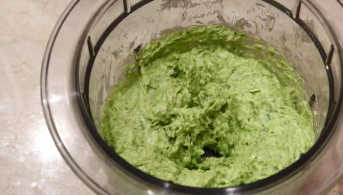 Часникові стрілки - 12 рецептів смачних страв із часникових стрілок