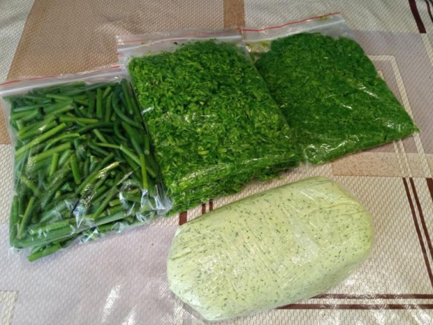 Часникові стрілки - 12 рецептів смачних страв із часникових стрілок