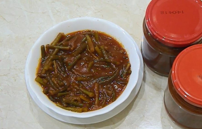 Часникові стрілки - 12 рецептів смачних страв із часникових стрілок