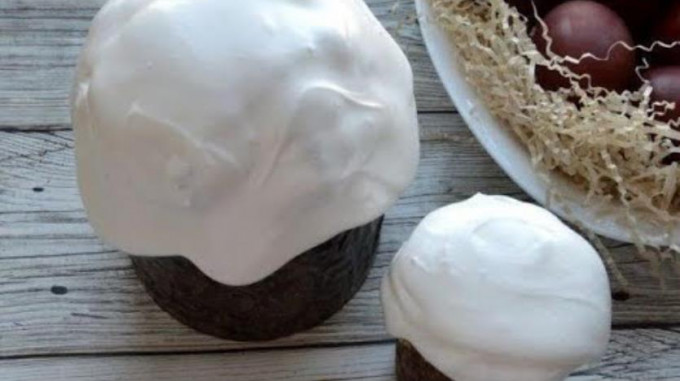 Глазур для паски — 12 рецептів, щоб не обсипалася і не липла