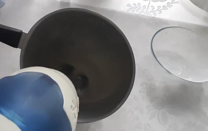 Глазур для паски — 12 рецептів, щоб не обсипалася і не липла