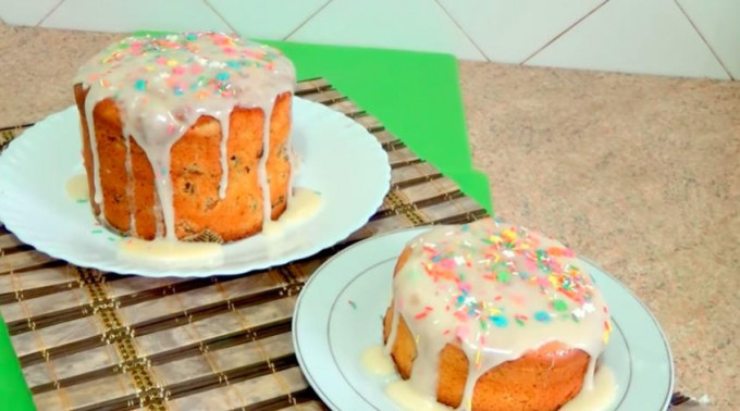 Глазур для паски — 12 рецептів, щоб не обсипалася і не липла