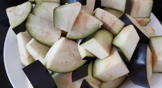 Ікра з баклажанів на зиму - 14 рецептів пальчики оближеш