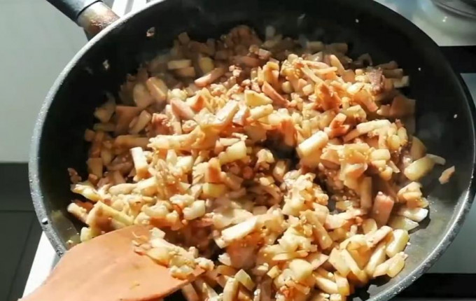 Ікра з баклажанів на зиму - 14 рецептів пальчики оближеш