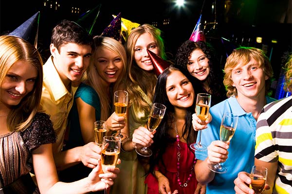 До чого сниться святкувати день народження - 75 тлумачень із різних сонників