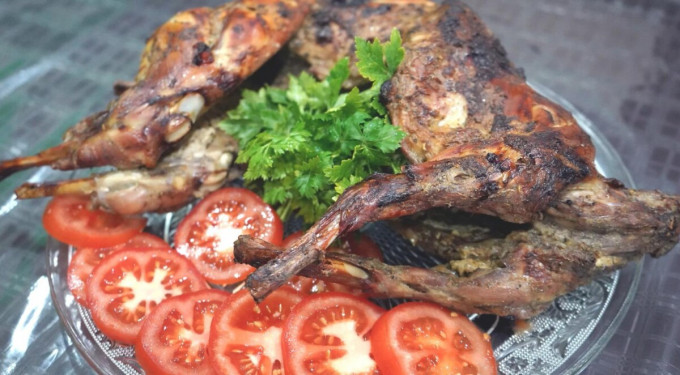 Кролик у духовці – 13 рецептів приготування соковитого та м'якого м'яса