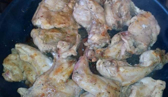 Кролик у духовці – 13 рецептів приготування соковитого та м'якого м'яса