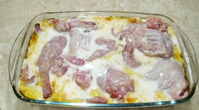 Кролик у духовці – 13 рецептів приготування соковитого та м'якого м'яса