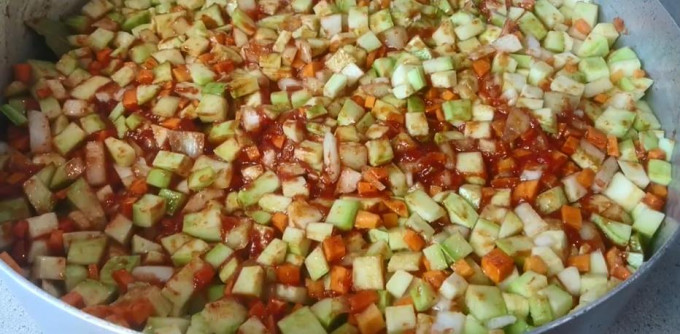 Лічо з кабачків на зиму - 13 рецептів неймовірно смачної заготівлі.