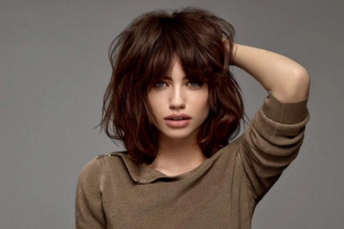 Модні жіночі стрижки на 2022-2023 рік: тенденції та тренди для короткого, середньої довжини та довгого волосся, кольору