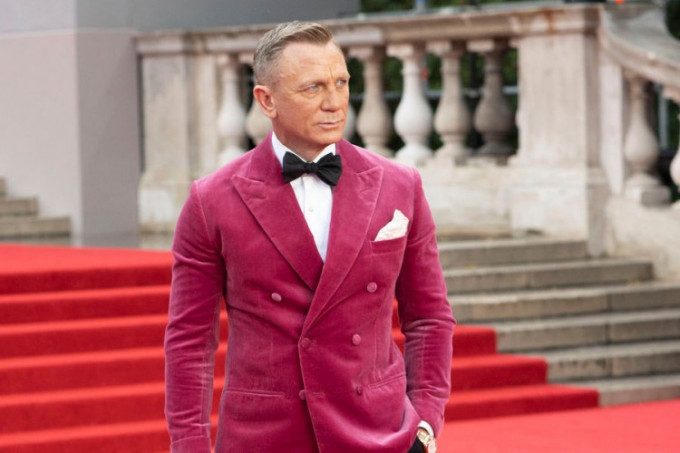 Чоловіча мода 2023: трендові новинки, кольори, фасони, верхній одяг, взуття, аксесуари