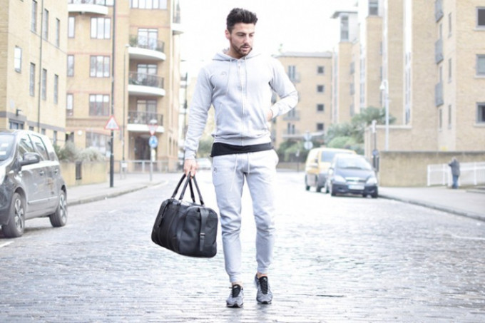 Чоловіча мода 2023: трендові новинки, кольори, фасони, верхній одяг, взуття, аксесуари