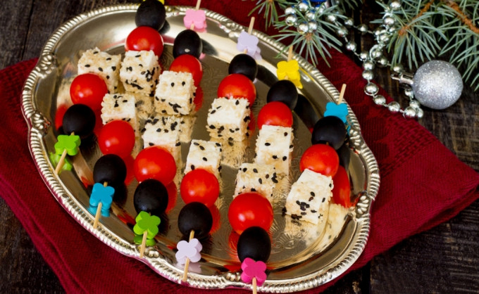 Новорічне меню 2023 з фото: рецепти на Новий рік Кролика