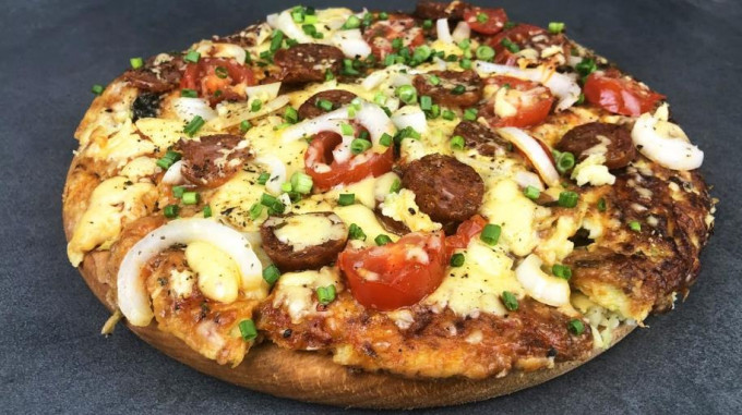 Піца на сковороді за 10 хвилин - 11 швидких рецептів на швидку руку