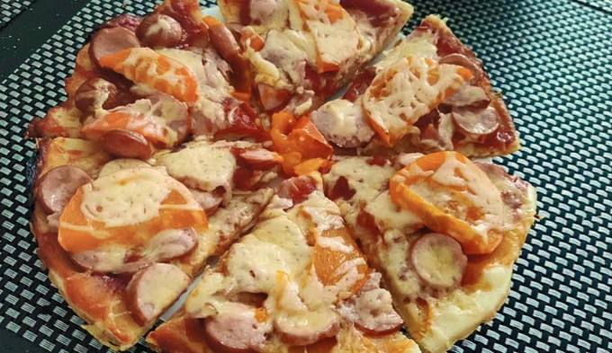 Піца на сковороді за 10 хвилин - 11 швидких рецептів на швидку руку