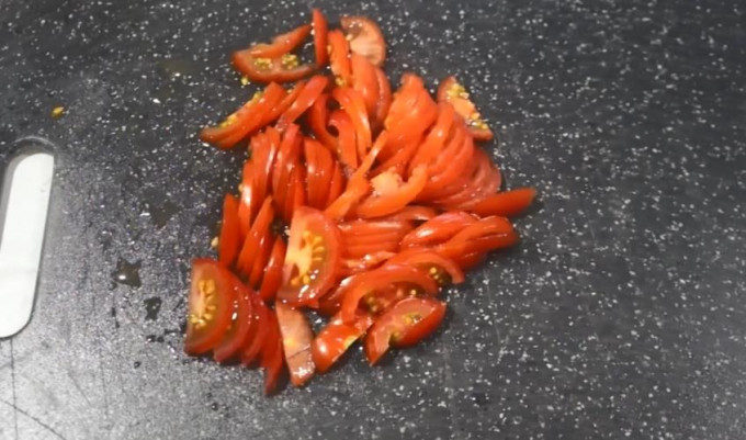 Піца на сковороді за 10 хвилин - 11 швидких рецептів на швидку руку