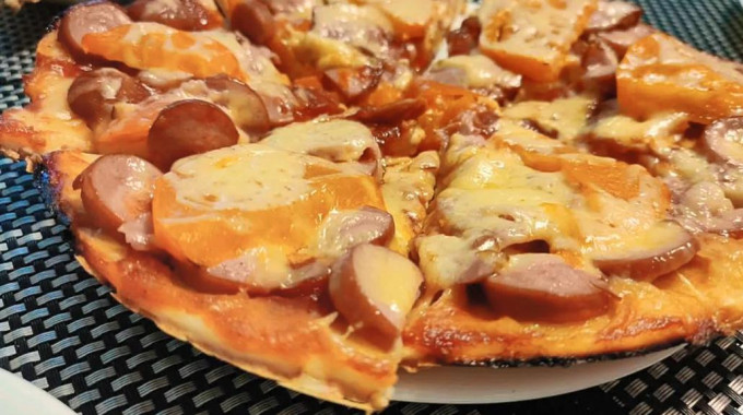 Піца на сковороді за 10 хвилин - 11 швидких рецептів на швидку руку