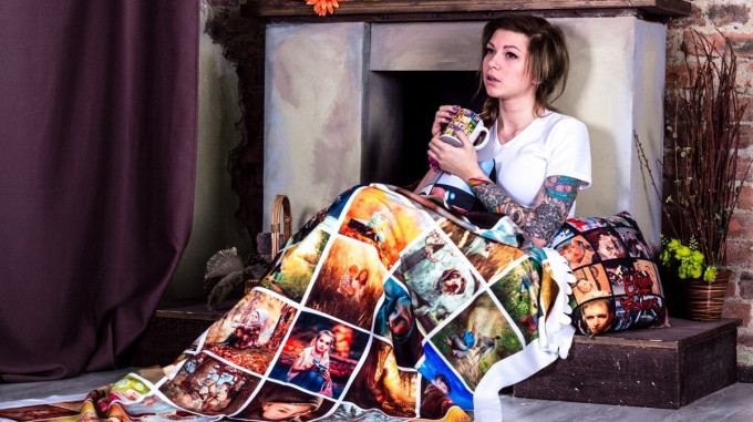 Подарунки подрузі на Новий 2023 рік: що подарувати, ідеї