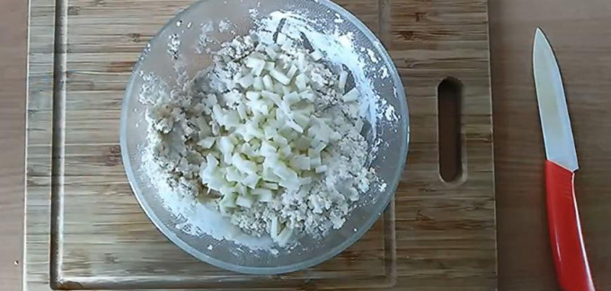 Пишні сирники з сиру на сковороді – 14 класичних рецептів