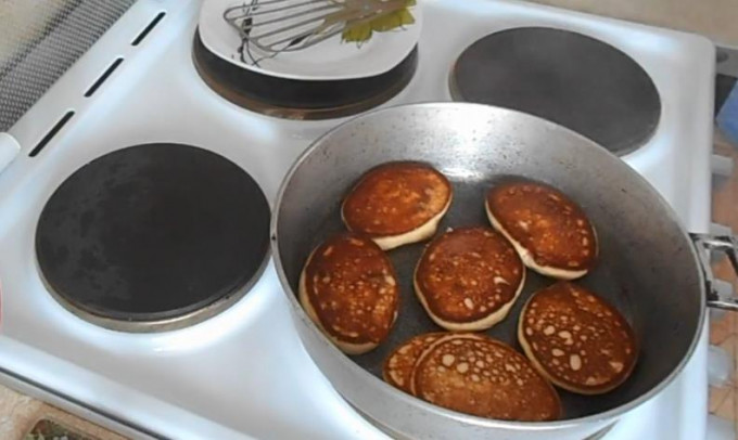 Пишні сирники з сиру на сковороді – 14 класичних рецептів